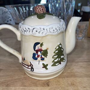 Vintage Mercuries Ceramic Porcelain Teapot Christmas Holiday with Lid Drinkware